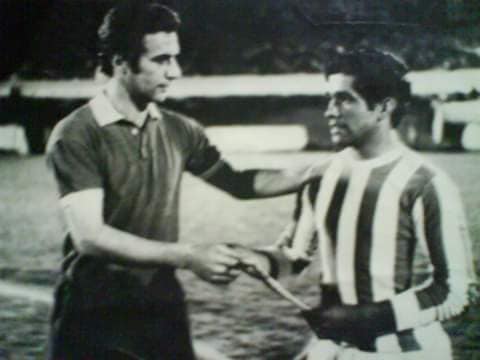 Ángel Domingo Vega junto a José "Pato" Pastoriza. Desamparados vs Independiente.