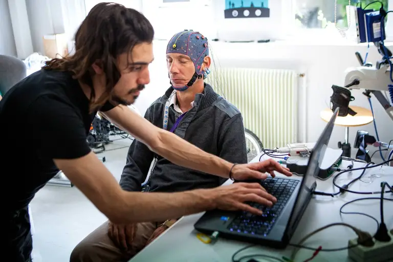 La inteligencia artificial y la realidad virtual se están utilizando ya para personalizar tratamientos y mejorar los diagnósticos de pacientes con enfermedades mentales y neurológicas