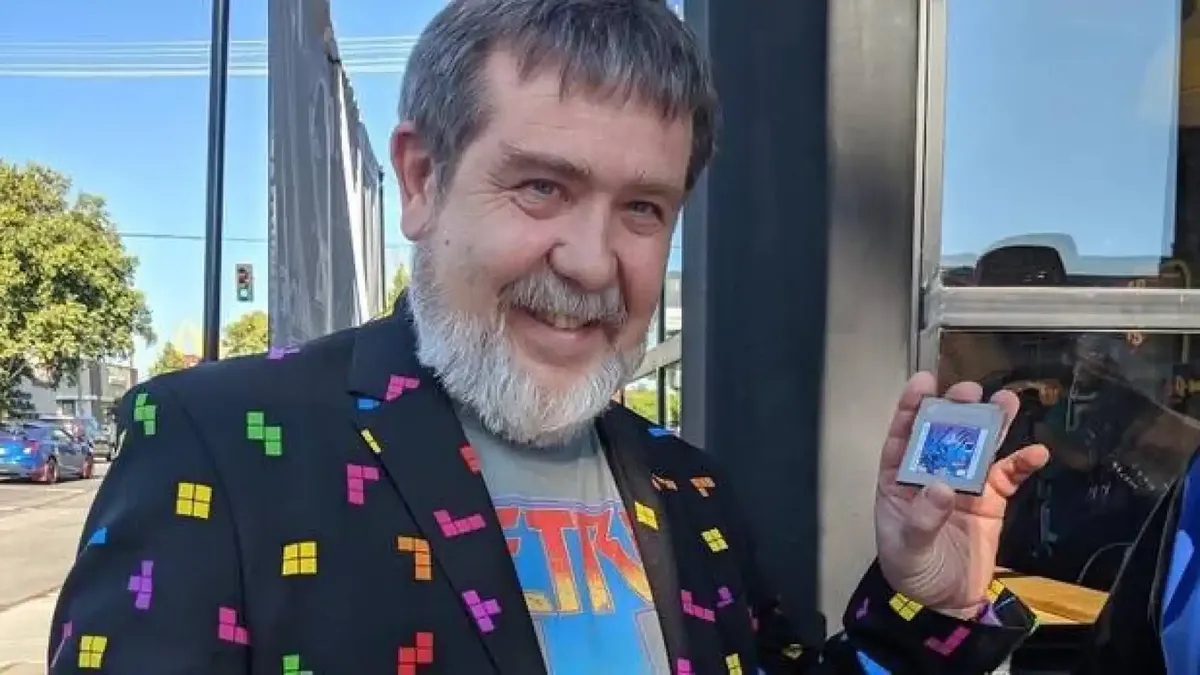 Alexey Pajitnov, un ingeniero en sistemas soviético, creó Tetris para entretenerse en el trabajo. Poco imaginaba el éxito que tendría su juego.