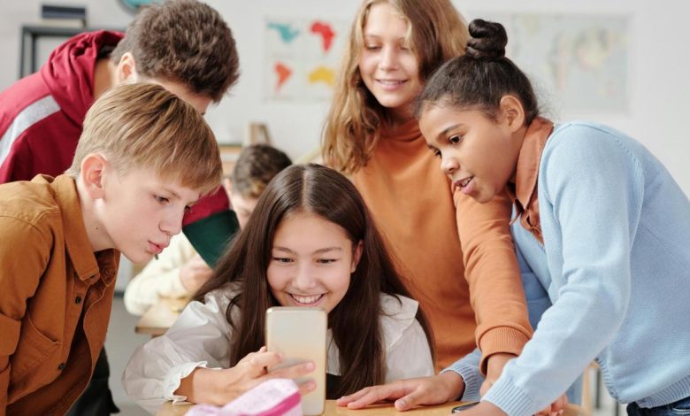 La mitad de los chicos argentinos ya usa la Inteligencia Artificial y con un fin en especial