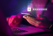 Usuario frustrado olvidando contraseña digital